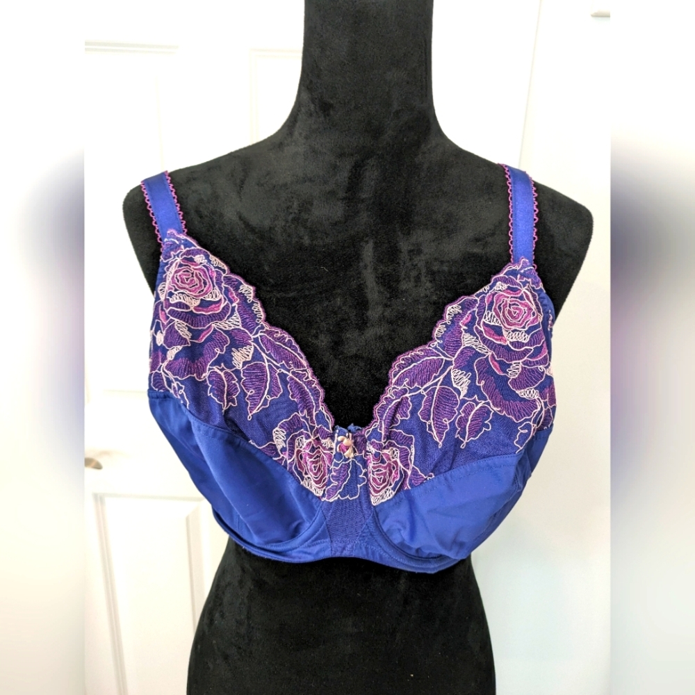 Women's Size 38 G Bra New